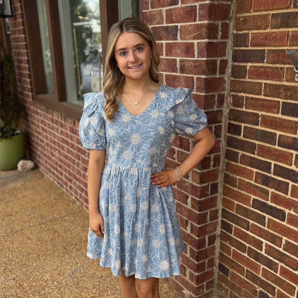Elegant Blue Floral Mini Dress